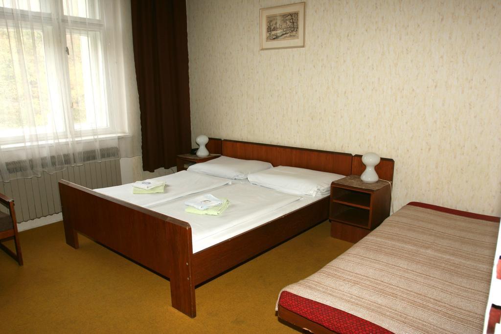 Hotel Michle Прага Экстерьер фото