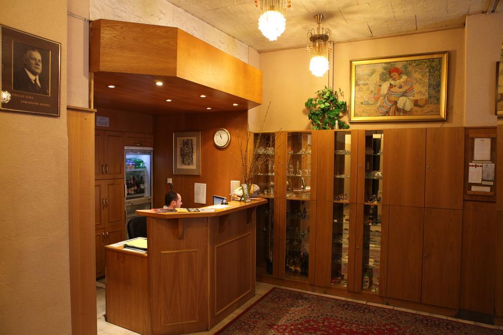 Hotel Michle Прага Экстерьер фото